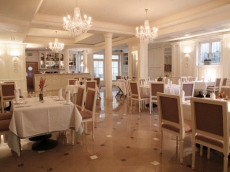 DWOR KOSCIUSZKO ������ � ������ ����� 